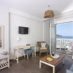 Artina Hotel