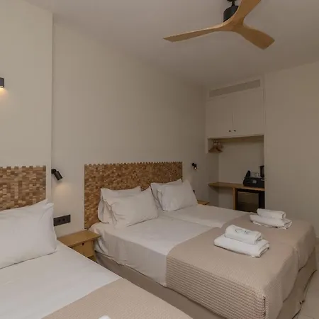 Aparthotel Artina 2*