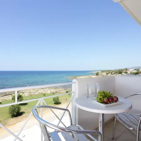 Artina 2* Marathopoli