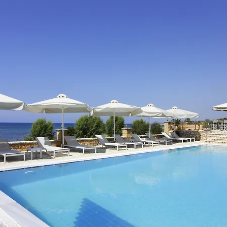 阿尔蒂娜诺沃酒店 2*