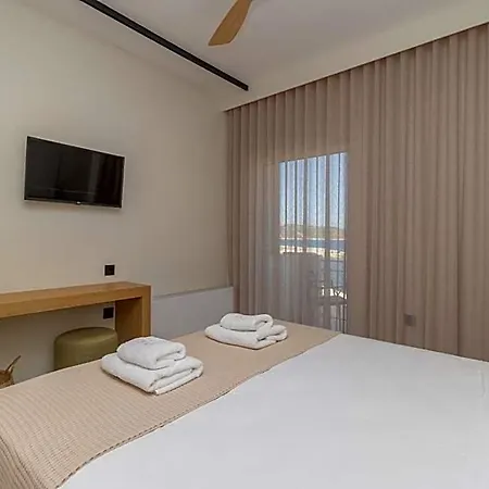 Artina Hotel Marathopoli