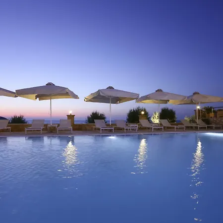 Artina Hotel 2*