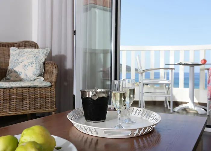 Hotel Artina Marathopoli