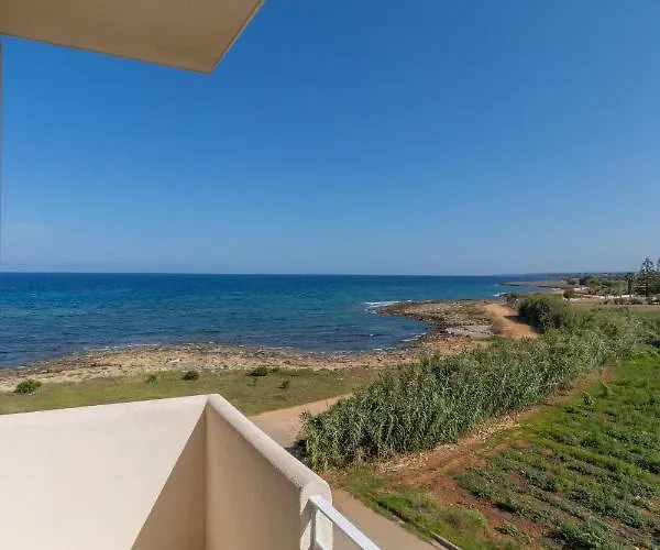 Ξενοδοχείο αρτίνα Μαραθόπολη