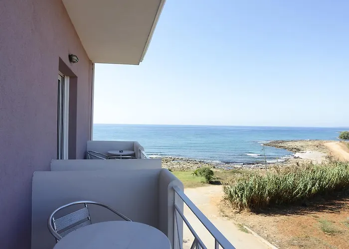 αρτίνα 2* Μαραθόπολη