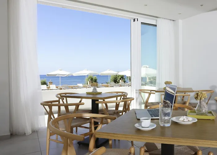 αρτίνα 2* Μαραθόπολη